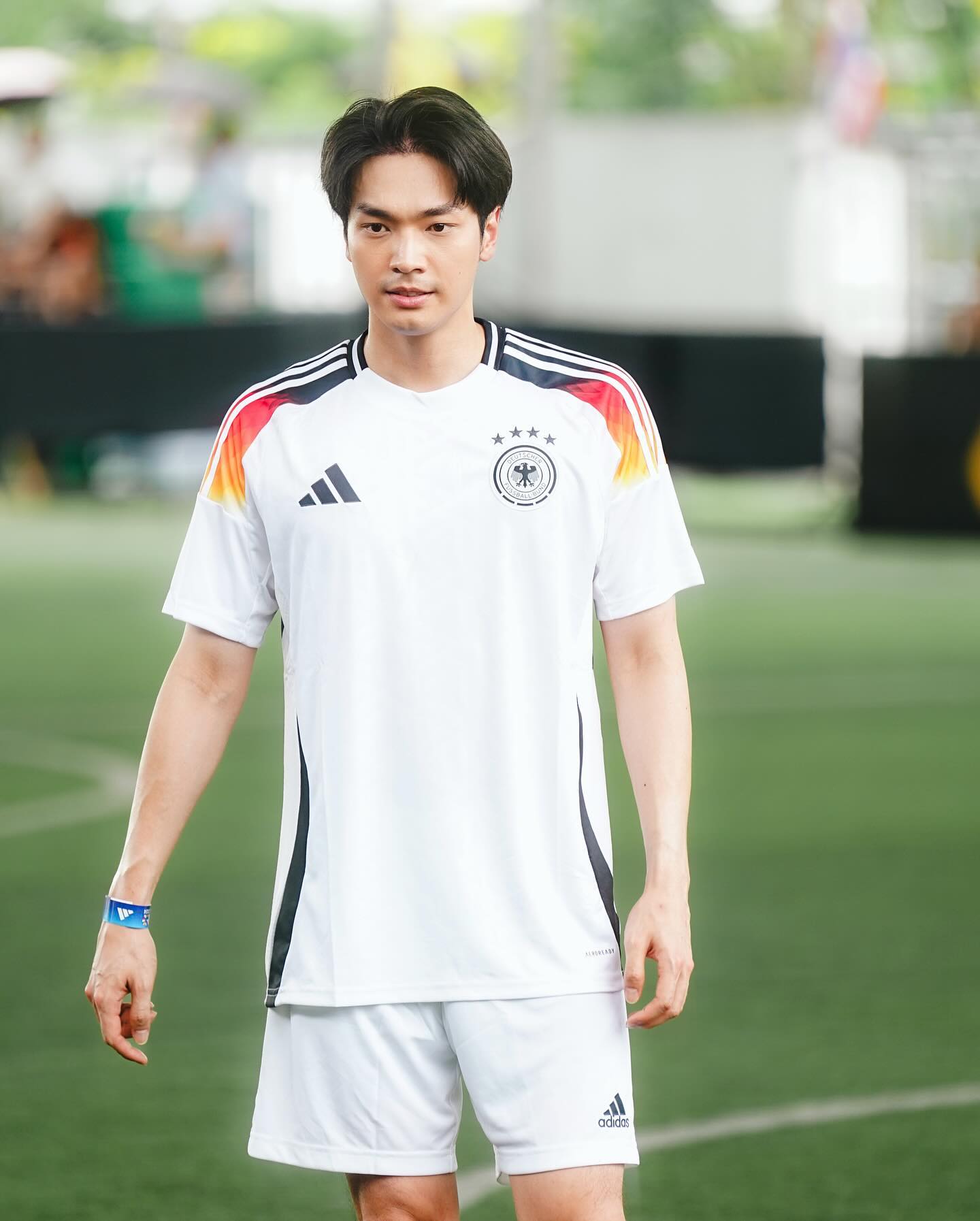 โอบ - โอบนิธิ วิวรรธนวรางค์