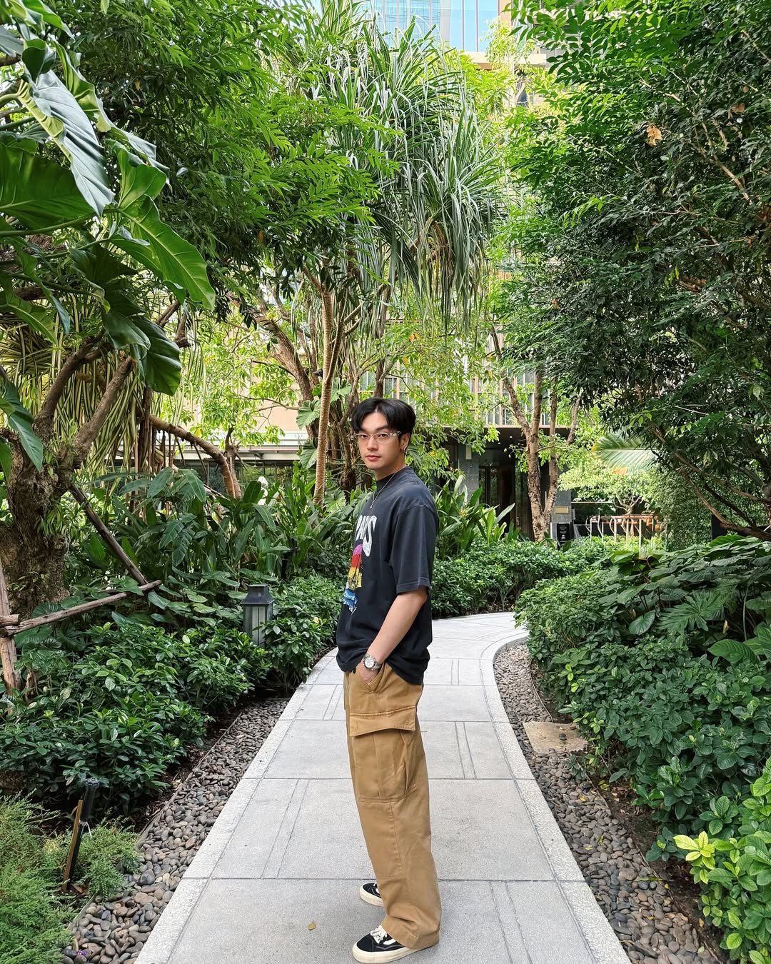 โอบ - โอบนิธิ วิวรรธนวรางค์
