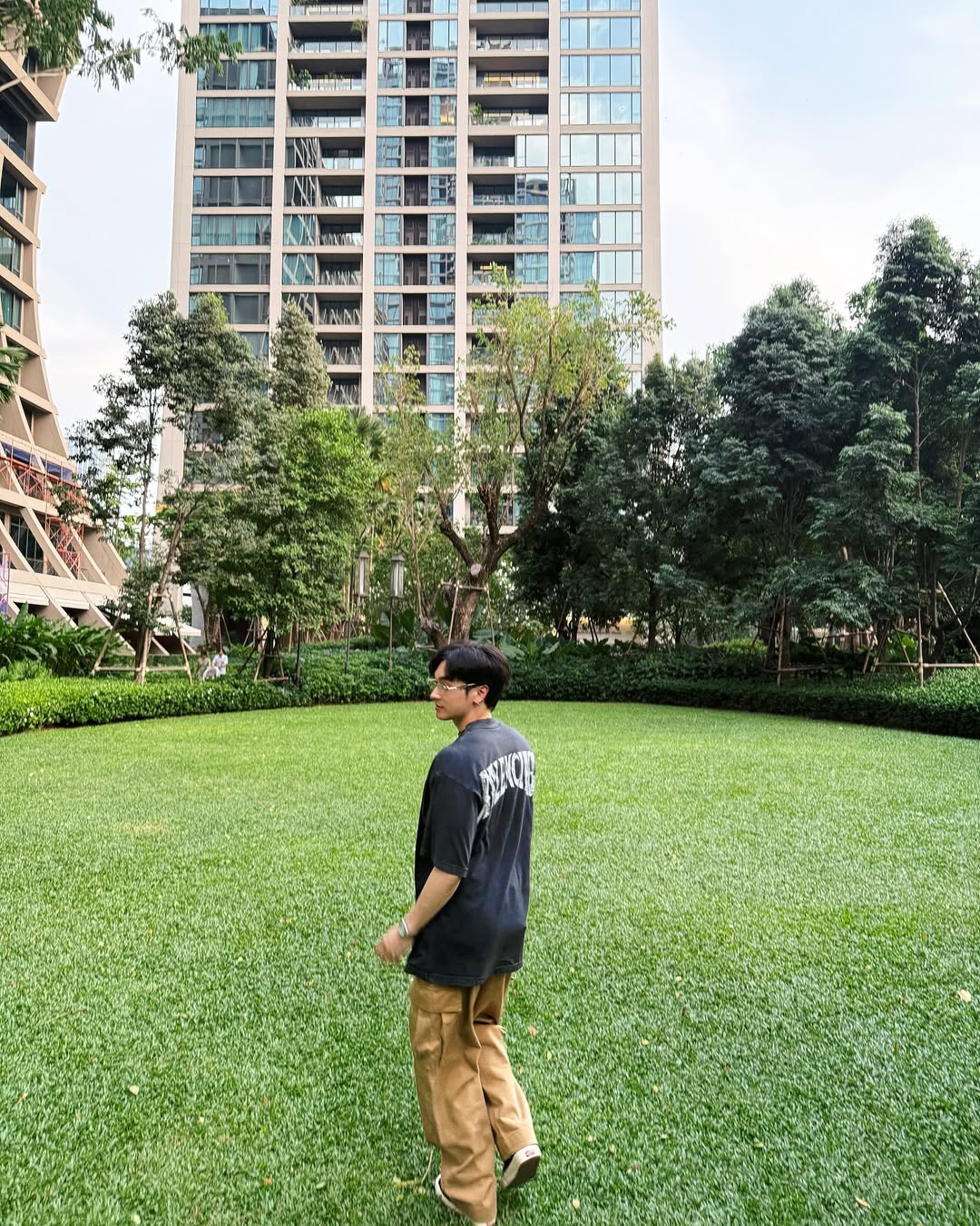 โอบ - โอบนิธิ วิวรรธนวรางค์