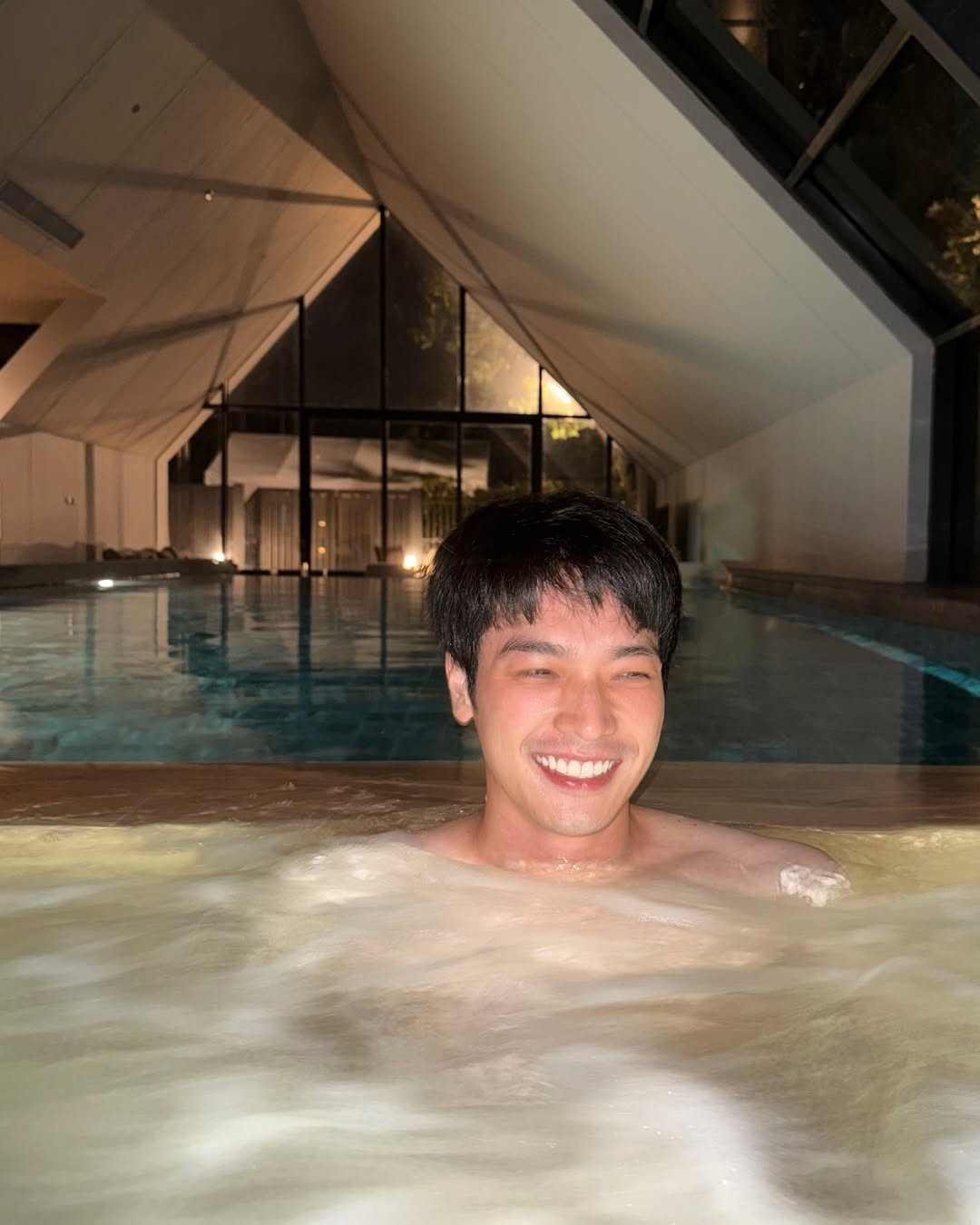 โอบ - โอบนิธิ วิวรรธนวรางค์