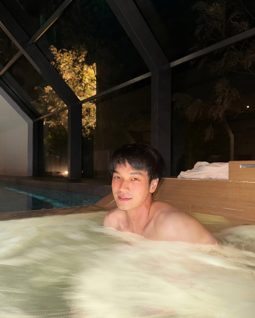 โอบ - โอบนิธิ วิวรรธนวรางค์