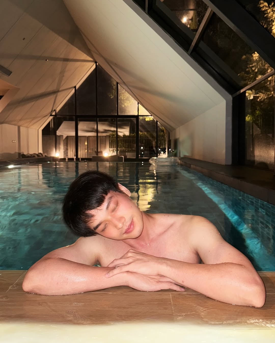 โอบ - โอบนิธิ วิวรรธนวรางค์
