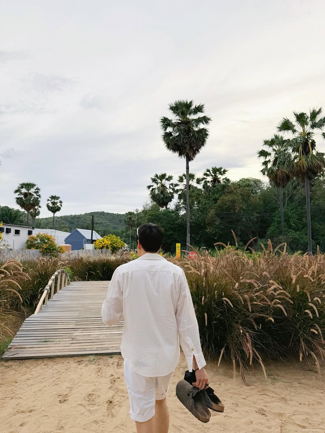 โอบ - โอบนิธิ วิวรรธนวรางค์