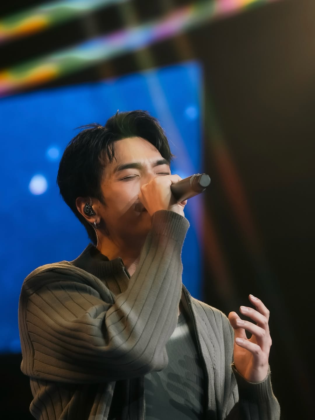 โอบ - โอบนิธิ วิวรรธนวรางค์