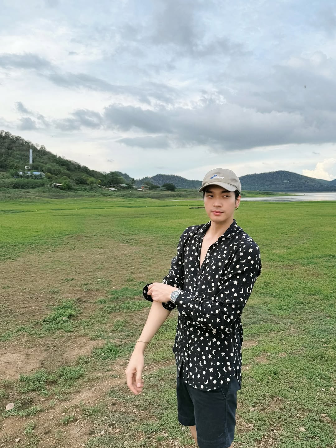 โอบ - โอบนิธิ วิวรรธนวรางค์