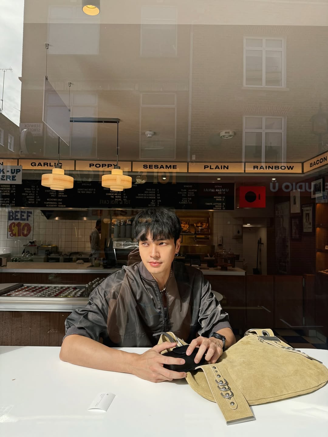 โอบ - โอบนิธิ วิวรรธนวรางค์