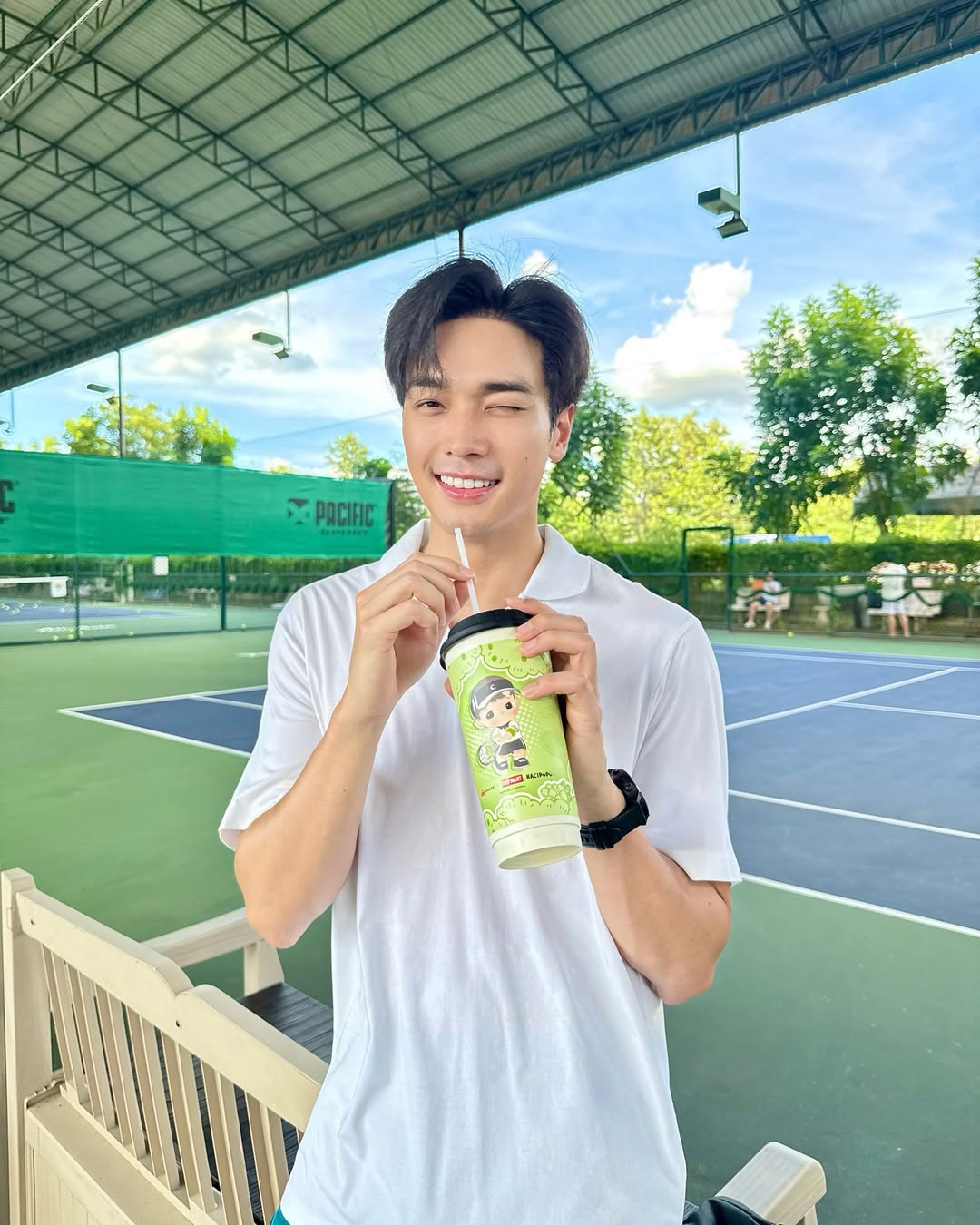 โอบ - โอบนิธิ วิวรรธนวรางค์