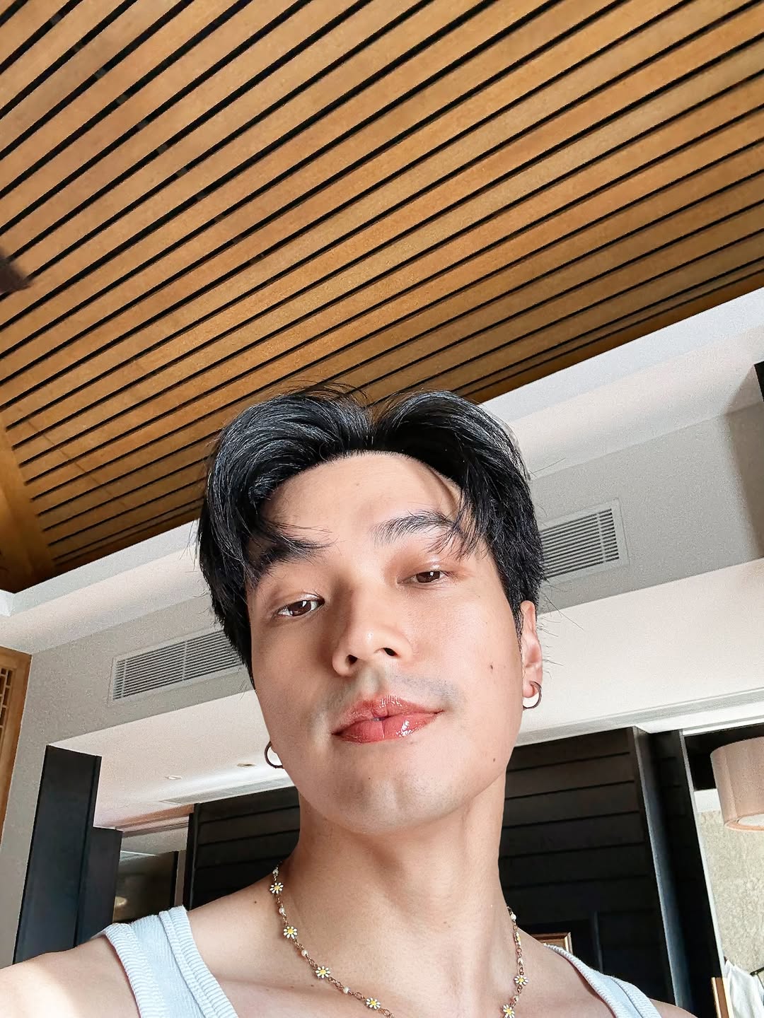 โอบ - โอบนิธิ วิวรรธนวรางค์