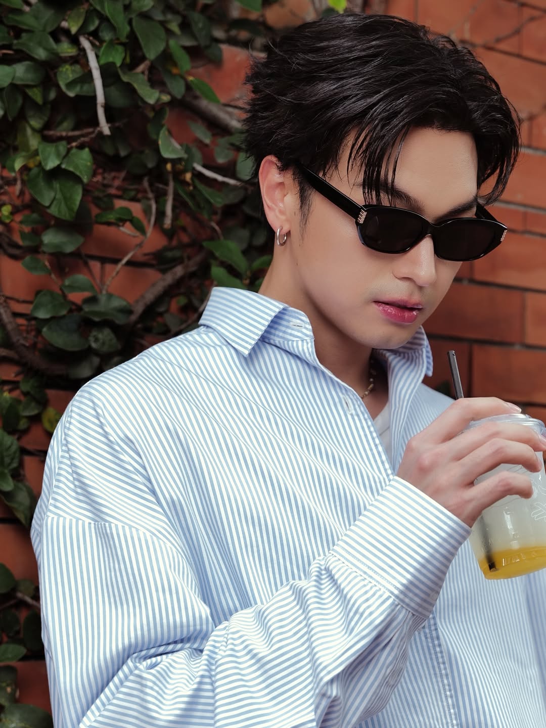 โอบ - โอบนิธิ วิวรรธนวรางค์