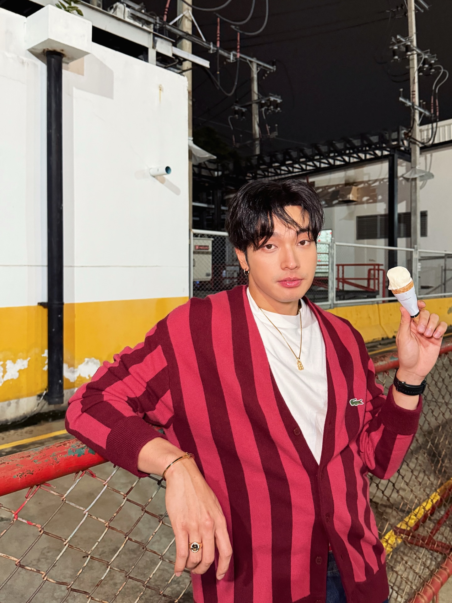 โอบ - โอบนิธิ วิวรรธนวรางค์