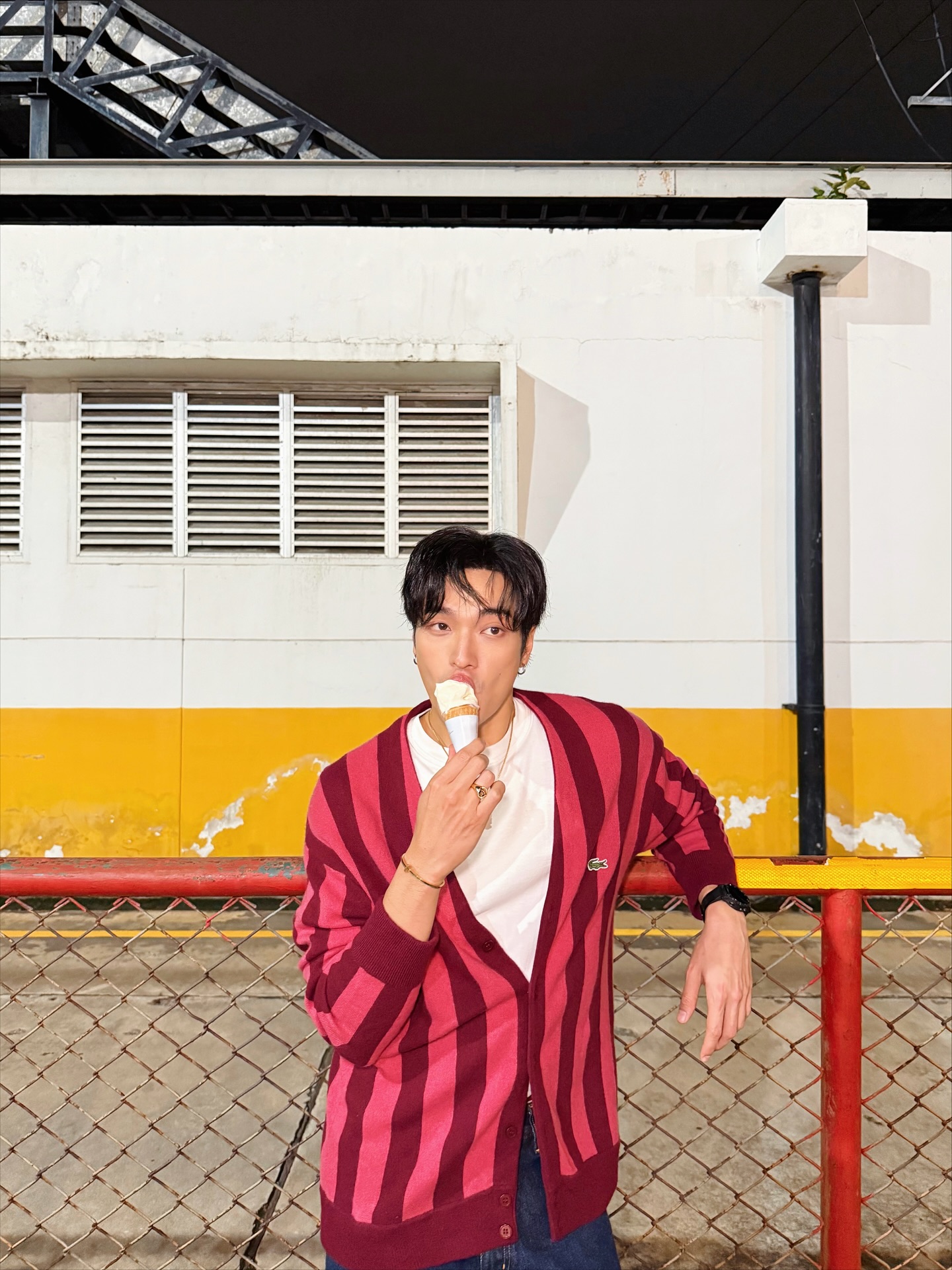 โอบ - โอบนิธิ วิวรรธนวรางค์