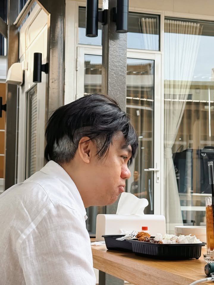 โอบ - โอบนิธิ วิวรรธนวรางค์