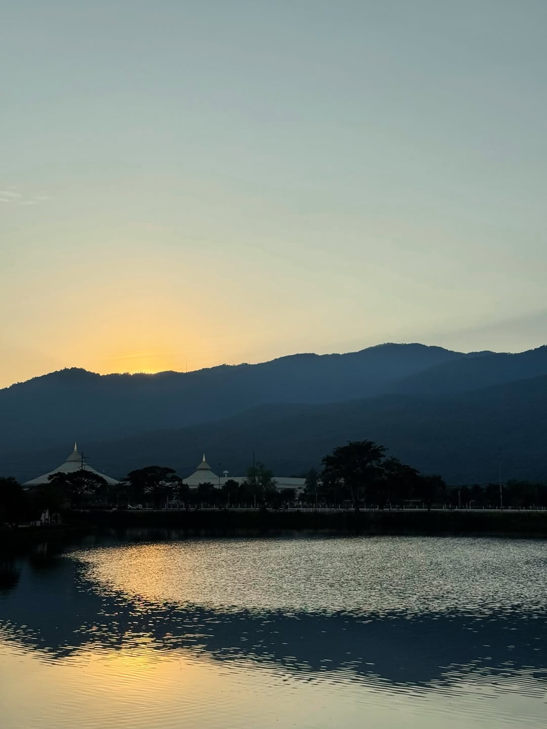 โอบ - โอบนิธิ วิวรรธนวรางค์