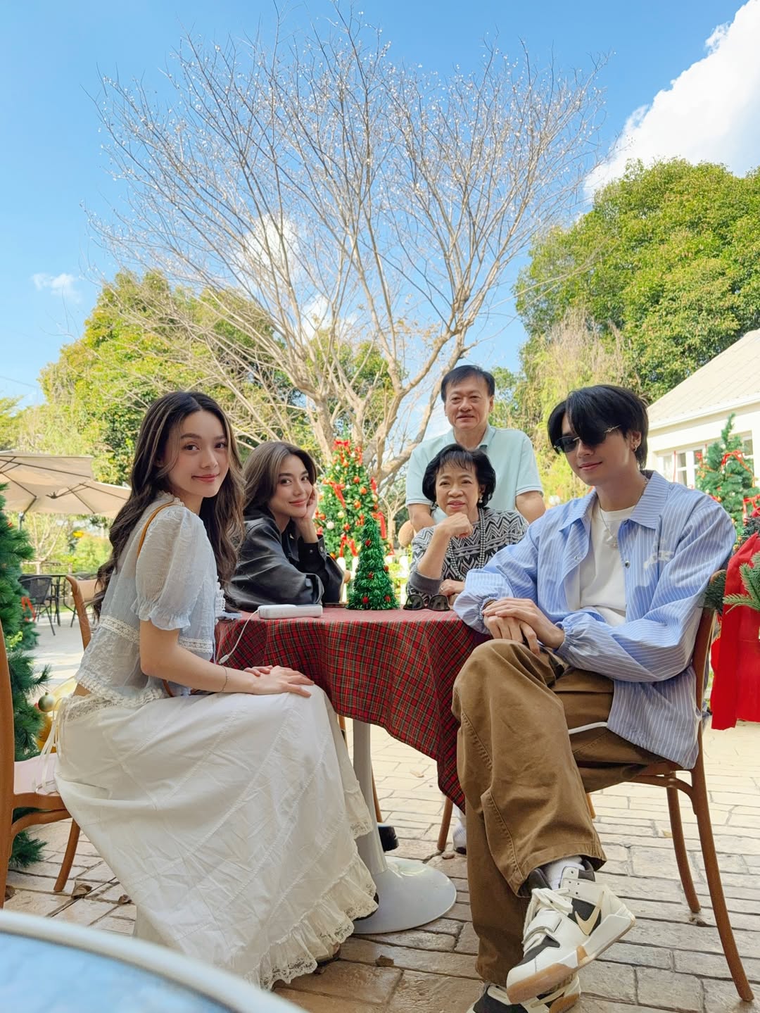 โอบ - โอบนิธิ วิวรรธนวรางค์