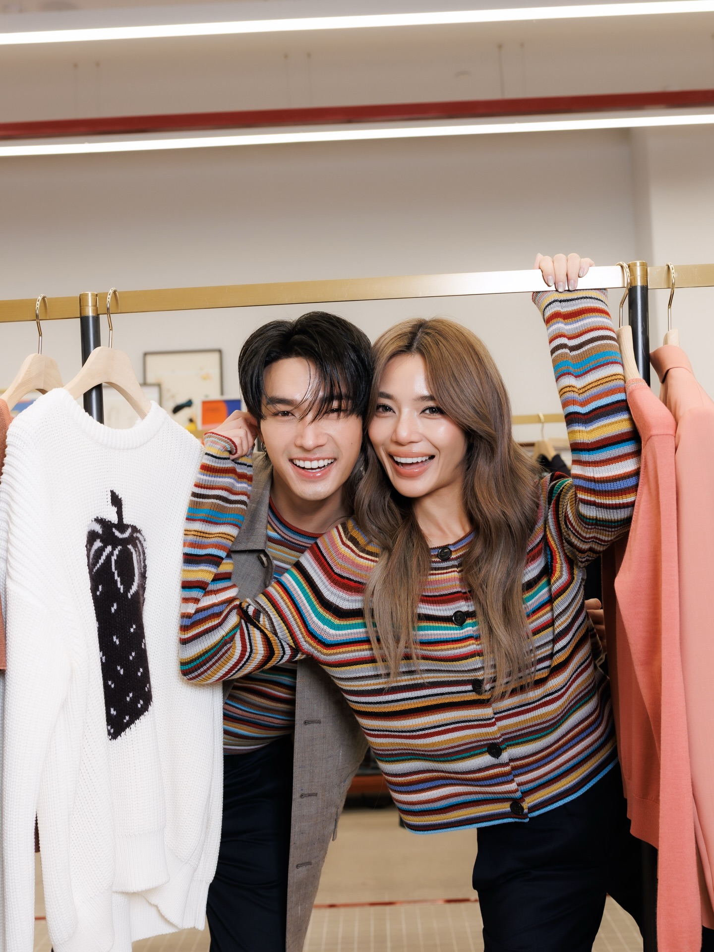 โอบ - โอบนิธิ วิวรรธนวรางค์