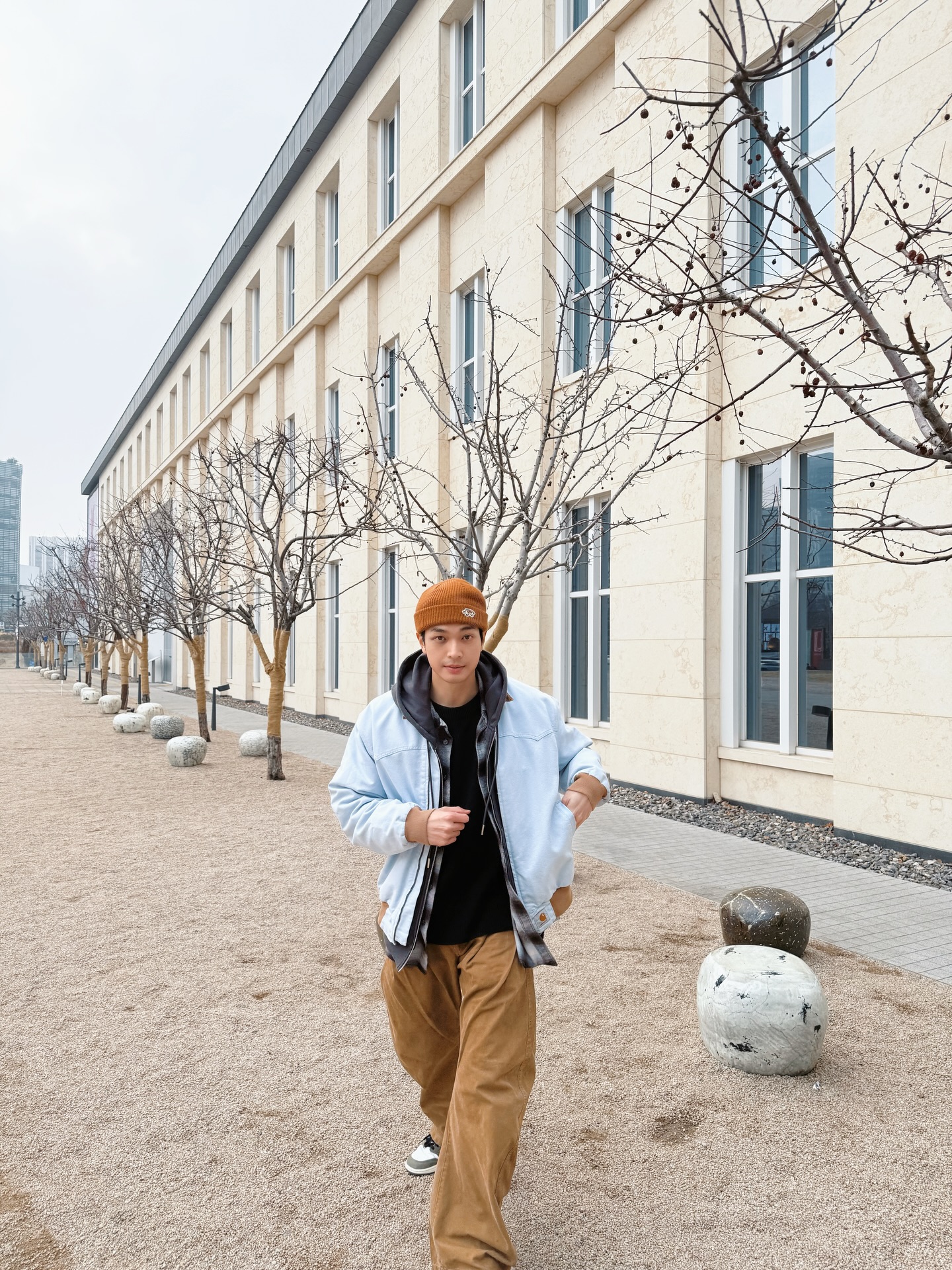 โอบ - โอบนิธิ วิวรรธนวรางค์