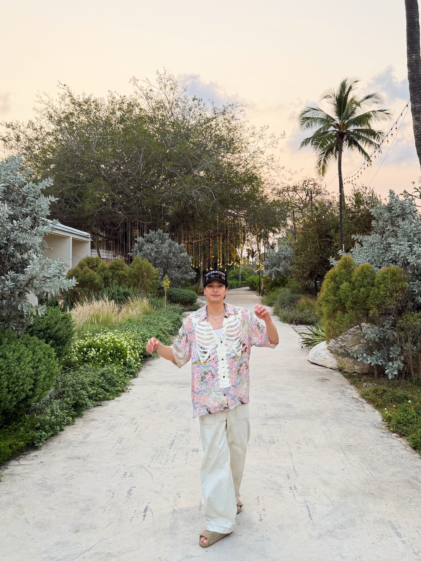 โอบ - โอบนิธิ วิวรรธนวรางค์