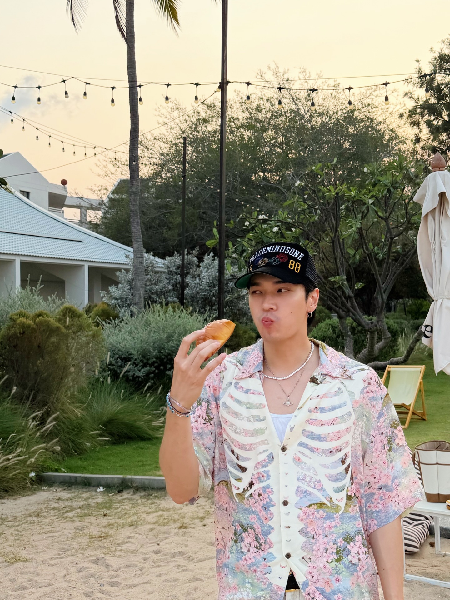 โอบ - โอบนิธิ วิวรรธนวรางค์