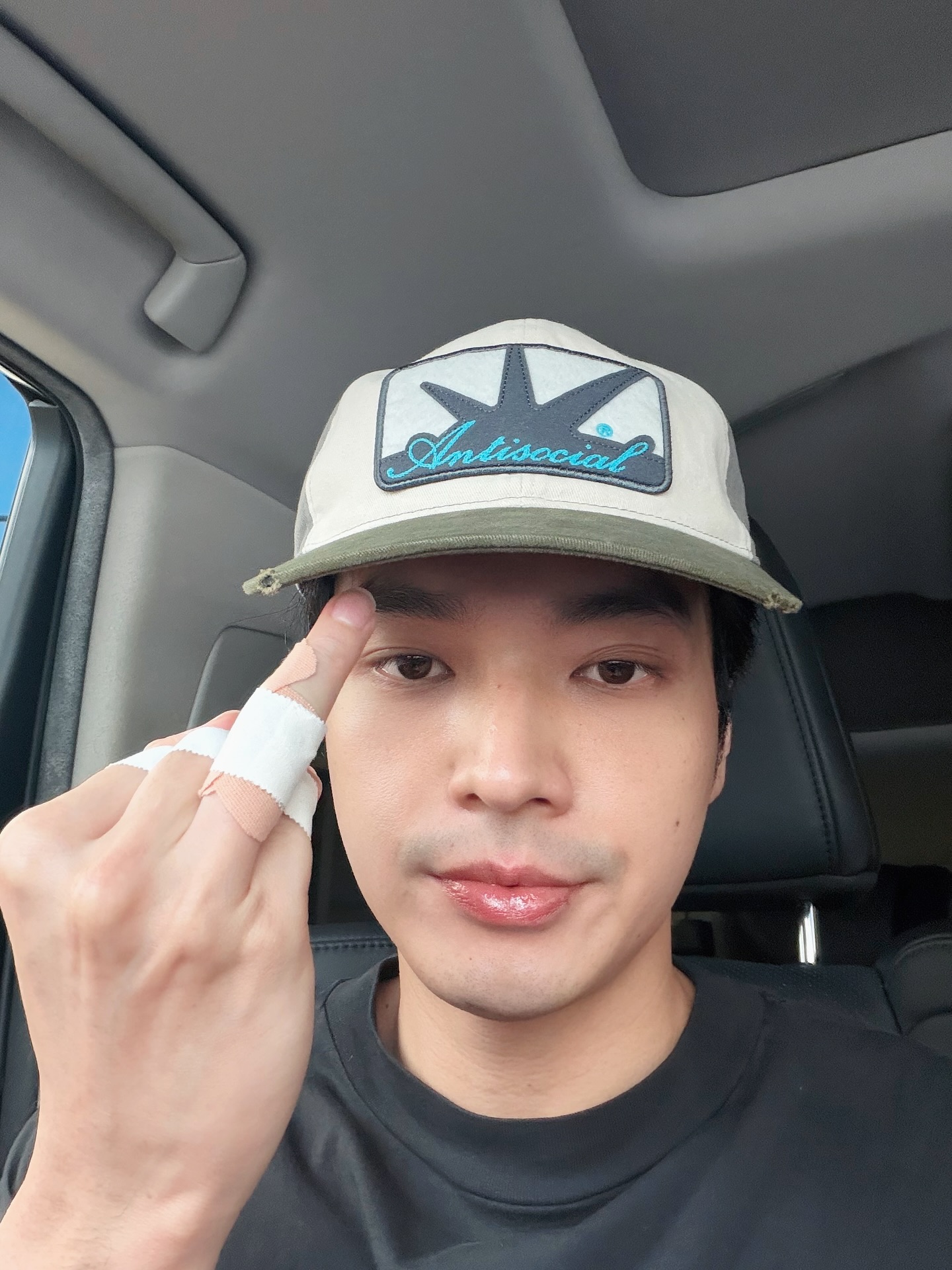 โอบ - โอบนิธิ วิวรรธนวรางค์