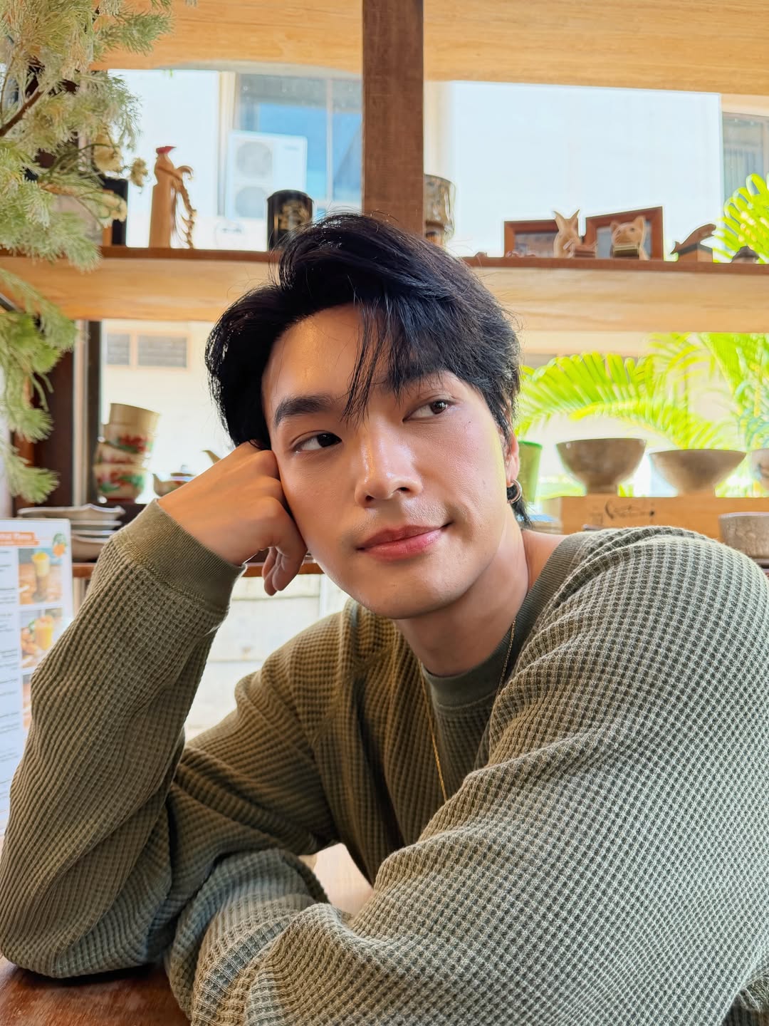โอบ - โอบนิธิ วิวรรธนวรางค์