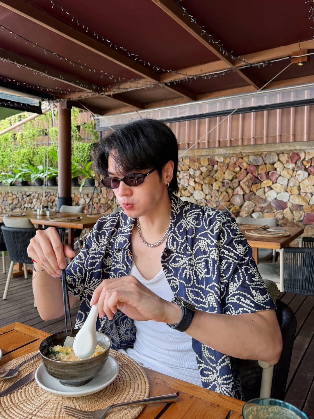 โอบ - โอบนิธิ วิวรรธนวรางค์