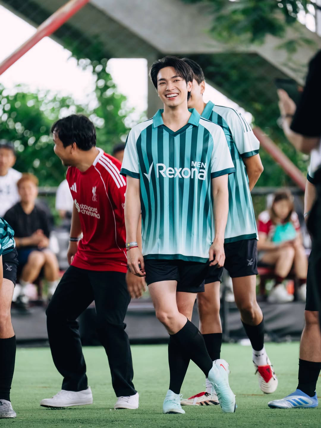 โอบ - โอบนิธิ วิวรรธนวรางค์