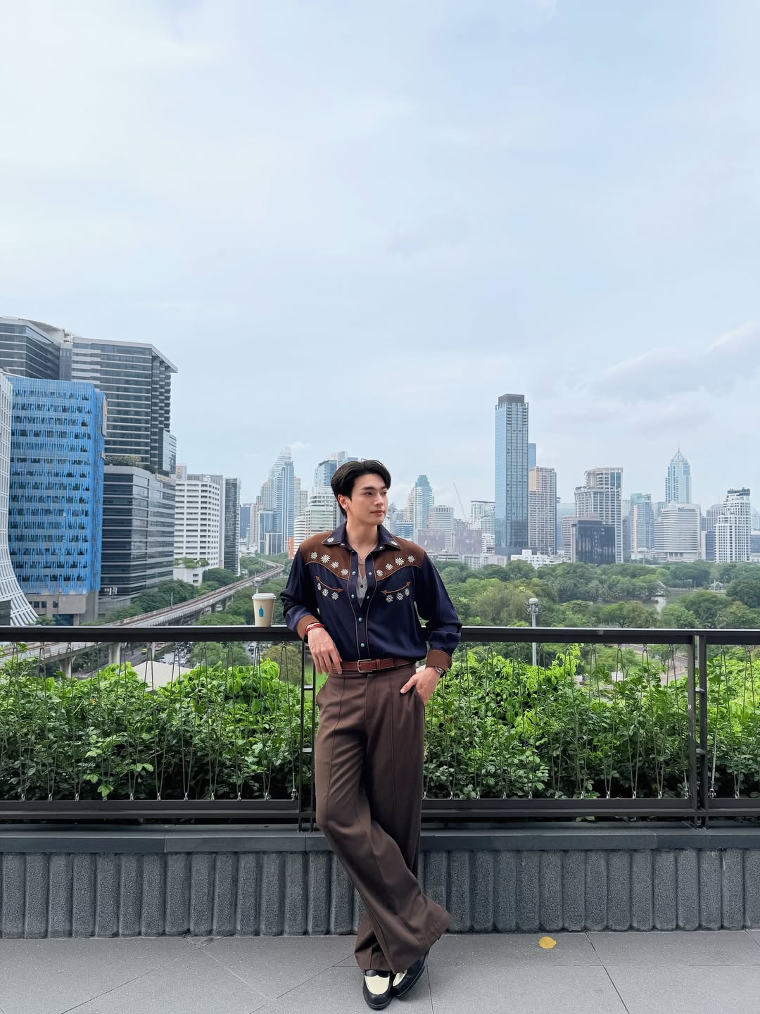 โอบ - โอบนิธิ วิวรรธนวรางค์