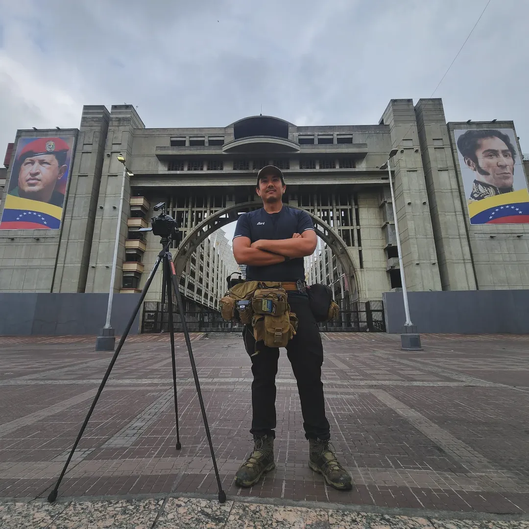 สิงห์ - วรรณสิงห์ ประเสริฐกุล