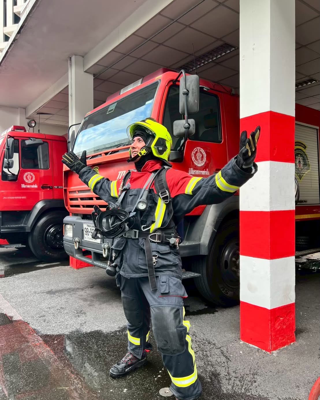 สิงห์ - วรรณสิงห์ ประเสริฐกุล