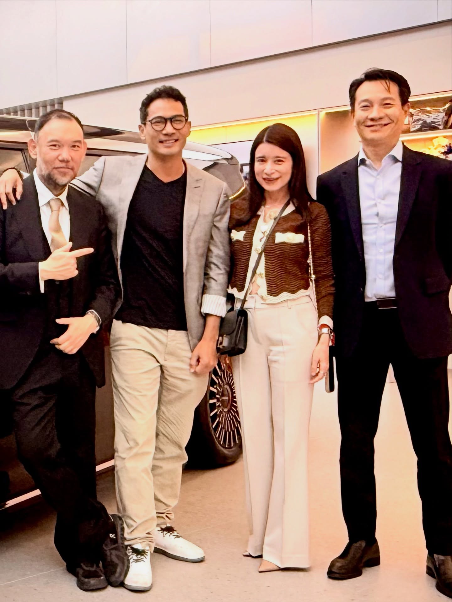 ตุ้ย - ธีรภัทร์ สัจจกุล
