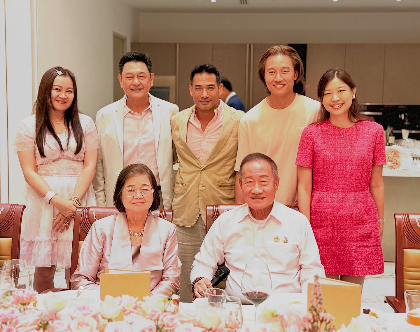 ตุ้ย - ธีรภัทร์ สัจจกุล