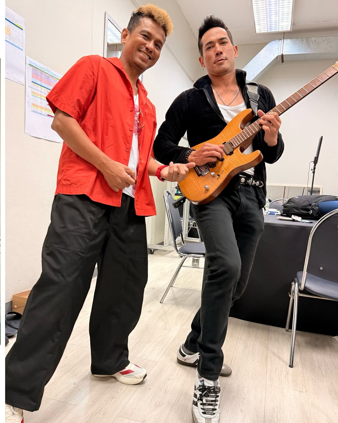 ตุ้ย - ธีรภัทร์ สัจจกุล