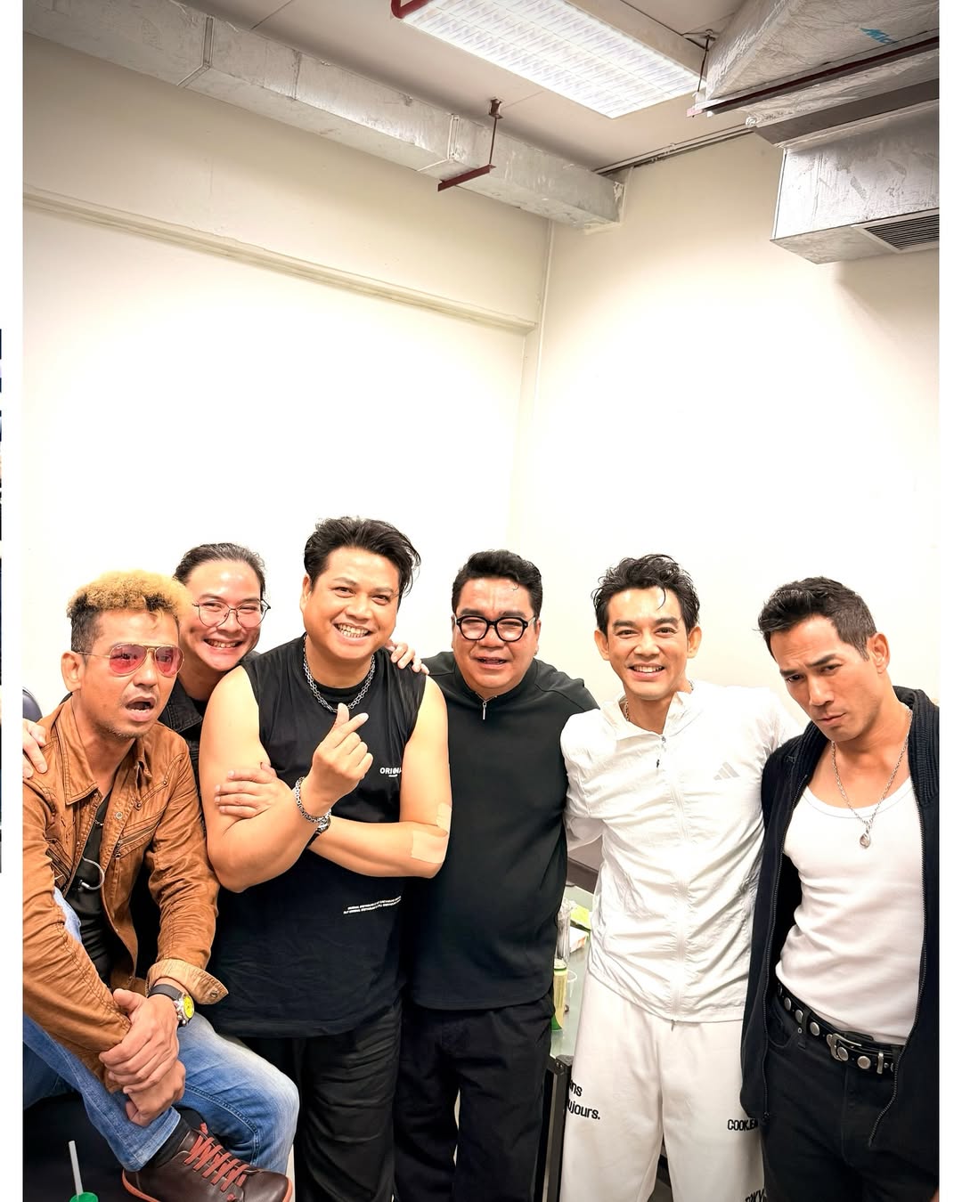 ตุ้ย - ธีรภัทร์ สัจจกุล