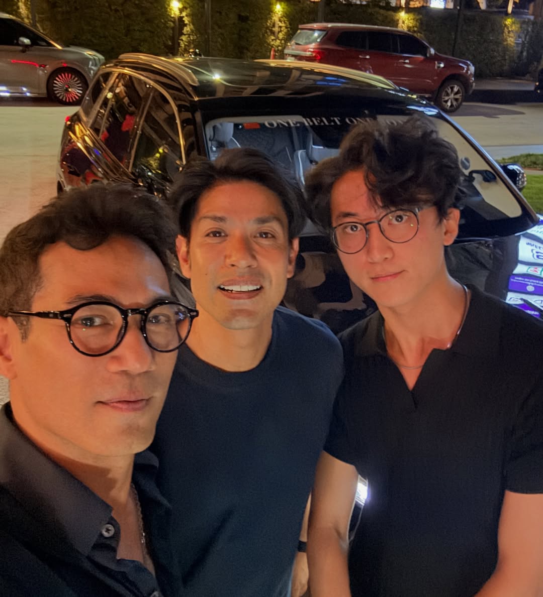 ตุ้ย - ธีรภัทร์ สัจจกุล