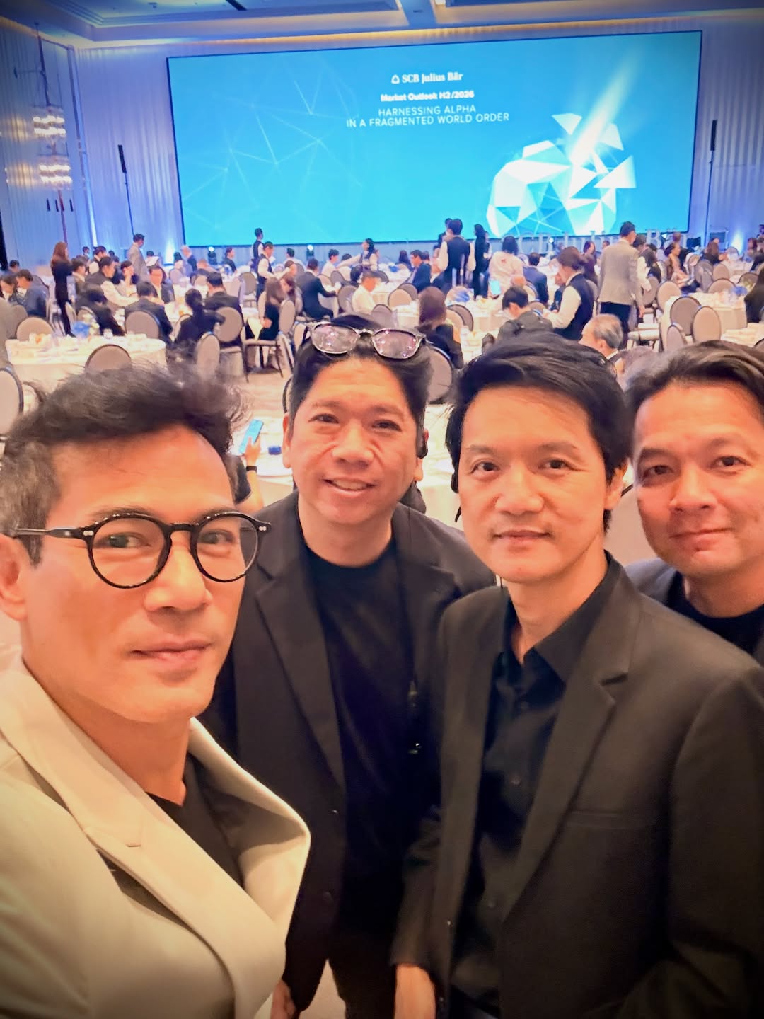 ตุ้ย - ธีรภัทร์ สัจจกุล