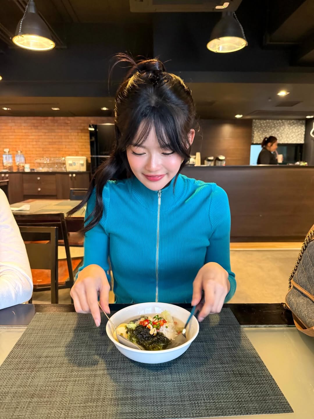 มาเบล - สุชาดา สอนพันธ์