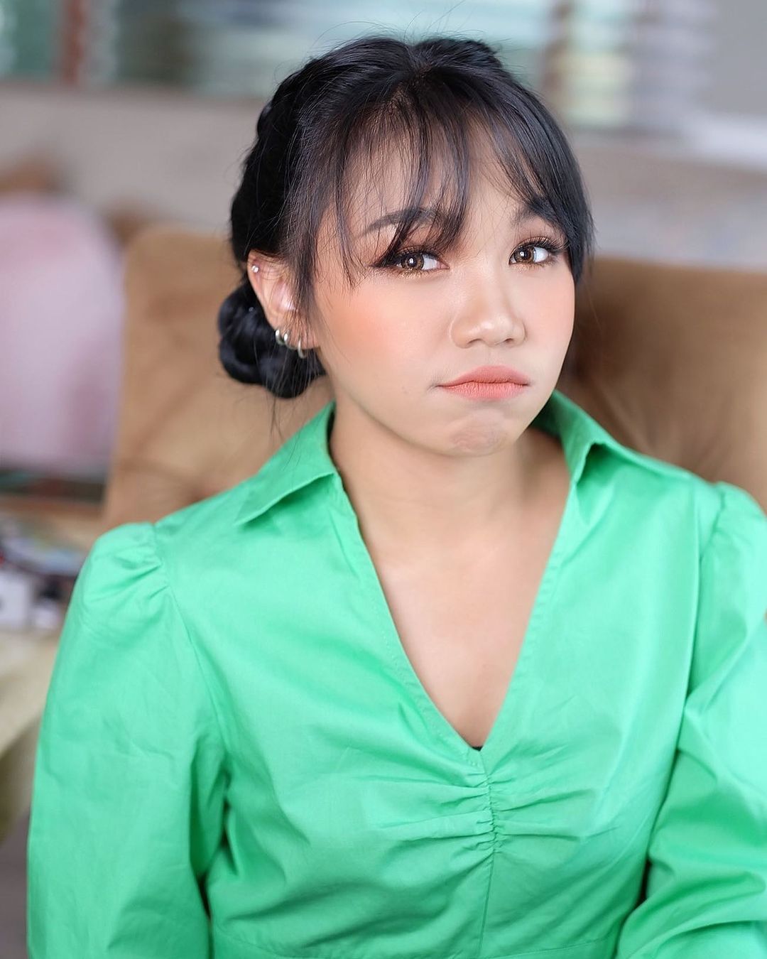 ลิลลี่ - นารีนาท เชื้อแหลม
