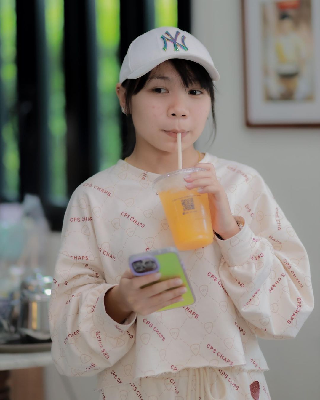 ลิลลี่ - นารีนาท เชื้อแหลม