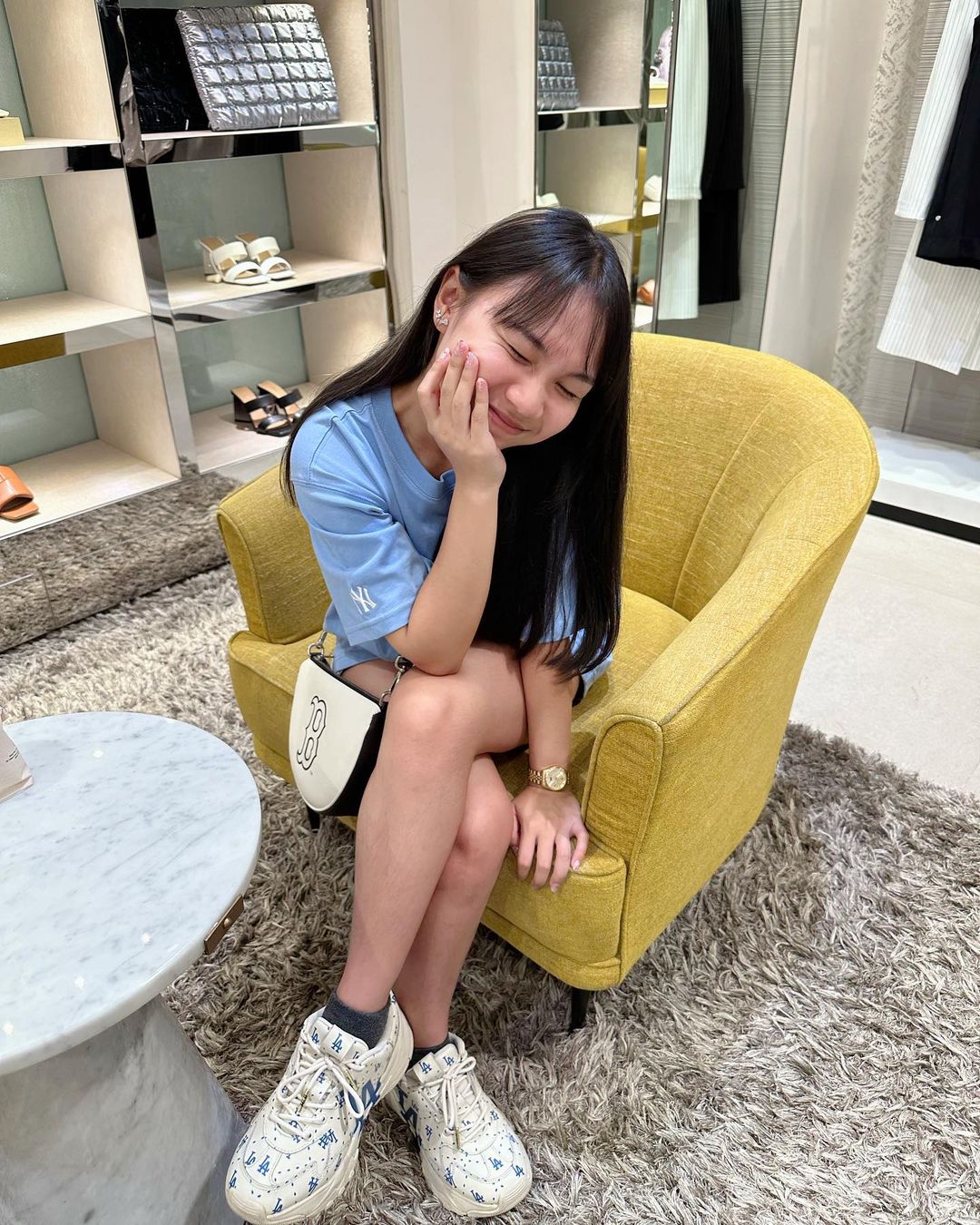 ลิลลี่ - นารีนาท เชื้อแหลม