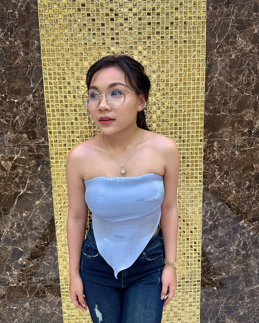 ลิลลี่ - นารีนาท เชื้อแหลม