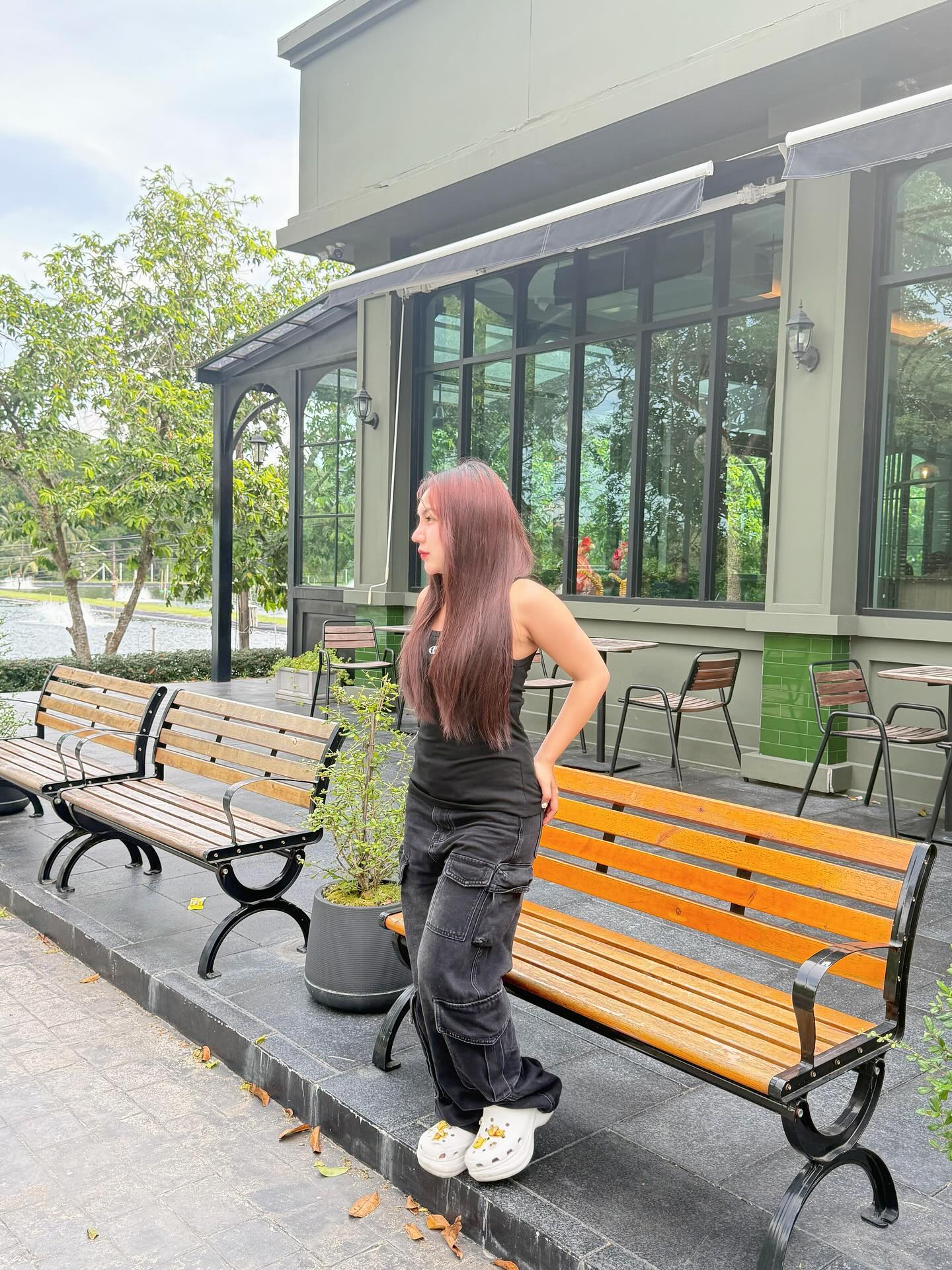 ลิลลี่ - นารีนาท เชื้อแหลม
