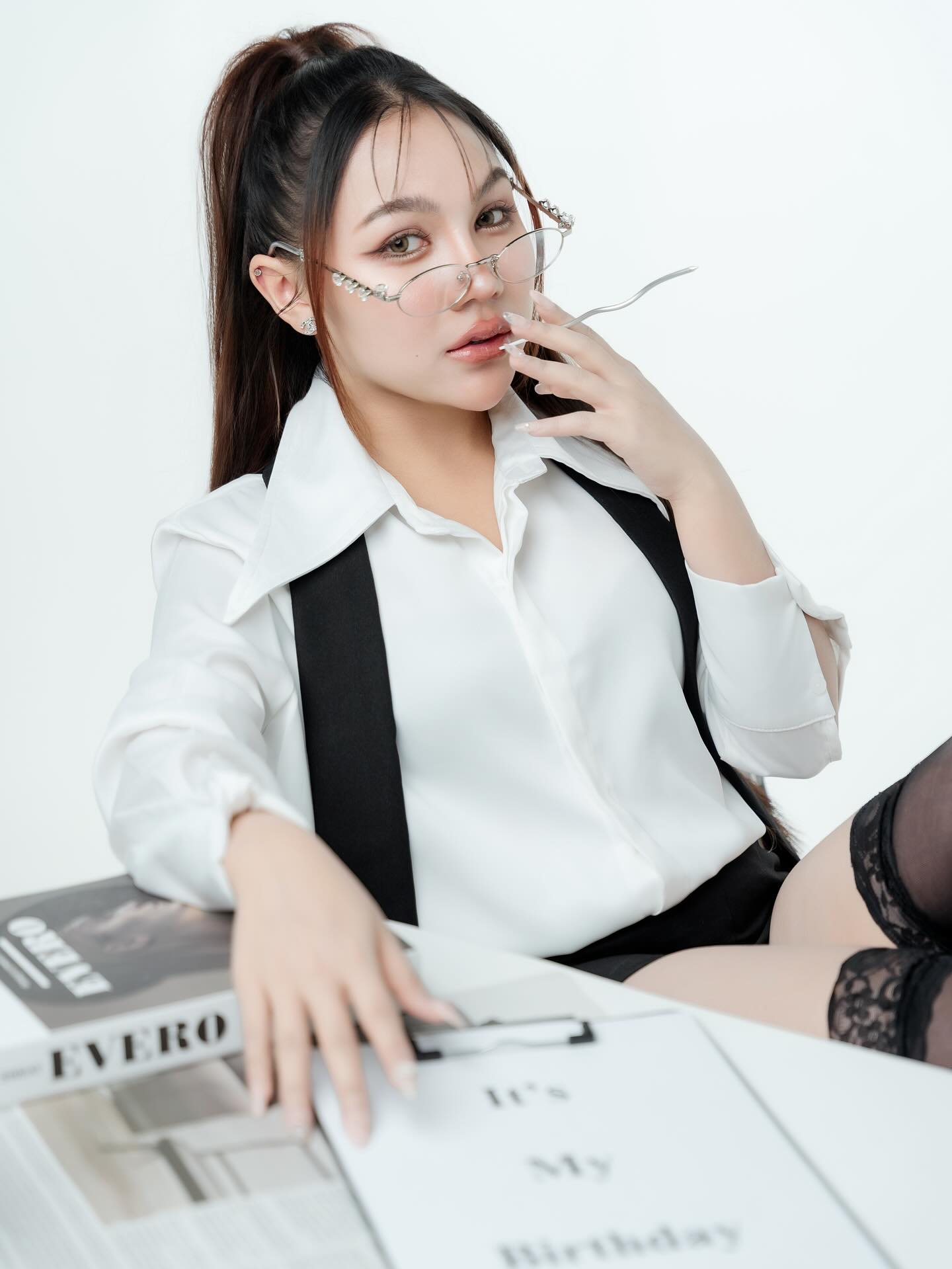 ลิลลี่ - นารีนาท เชื้อแหลม