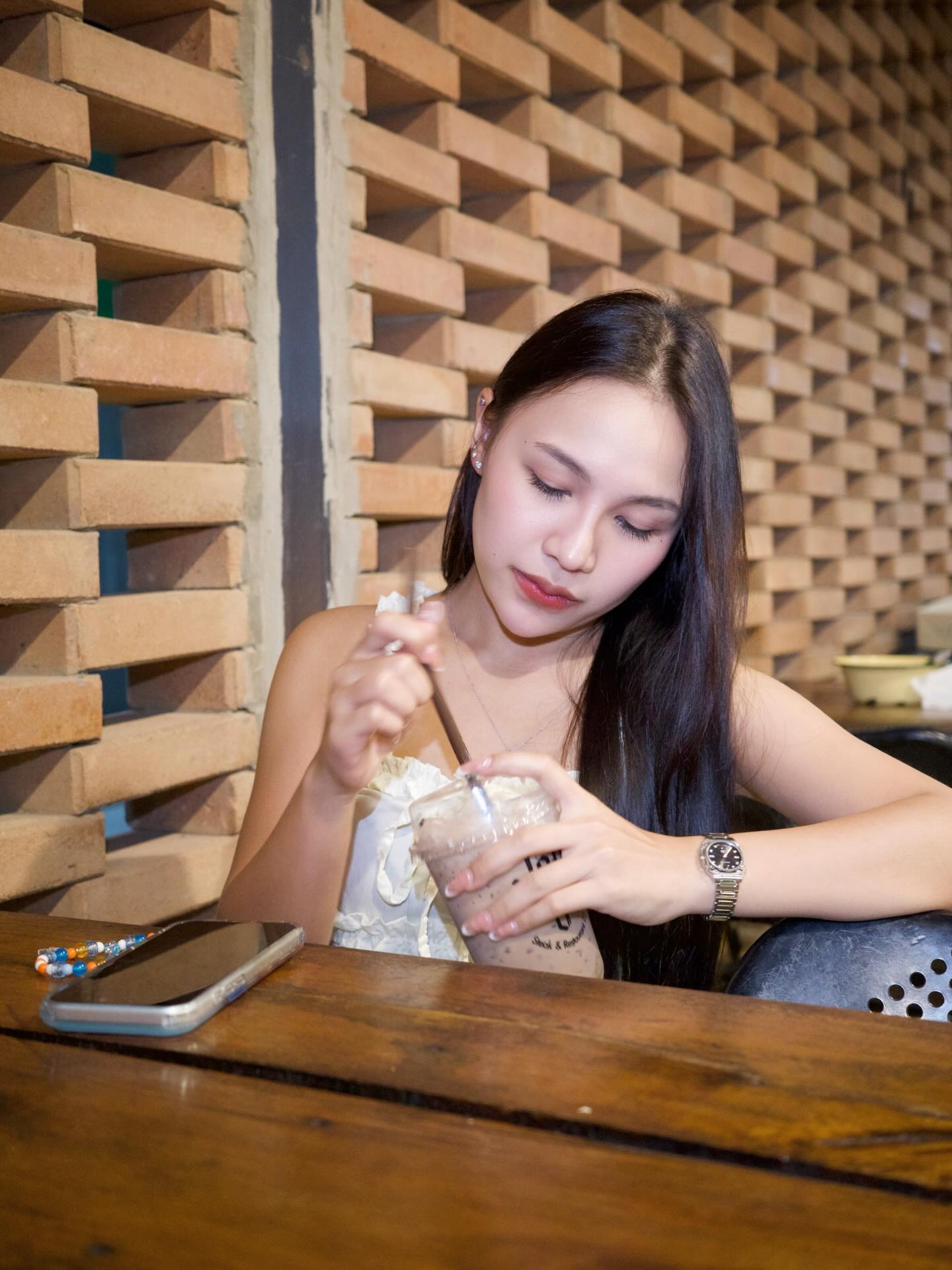 ลิลลี่ - นารีนาท เชื้อแหลม