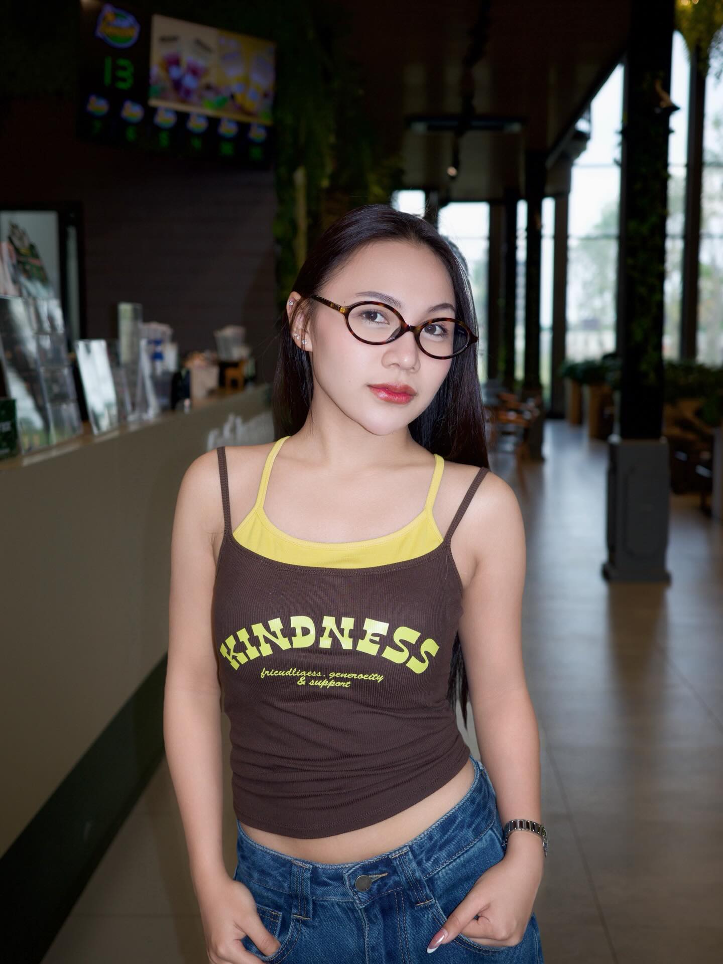 ลิลลี่ - นารีนาท เชื้อแหลม