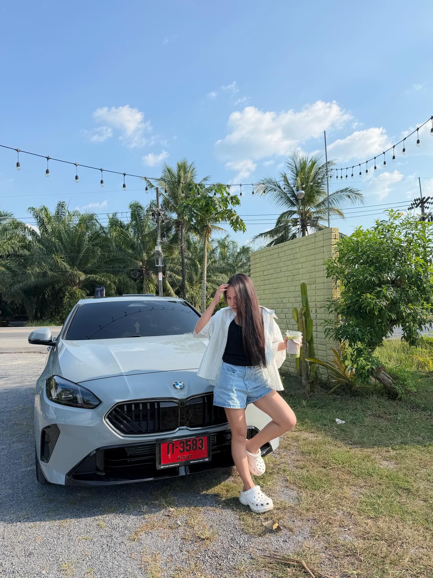 ลิลลี่ - นารีนาท เชื้อแหลม