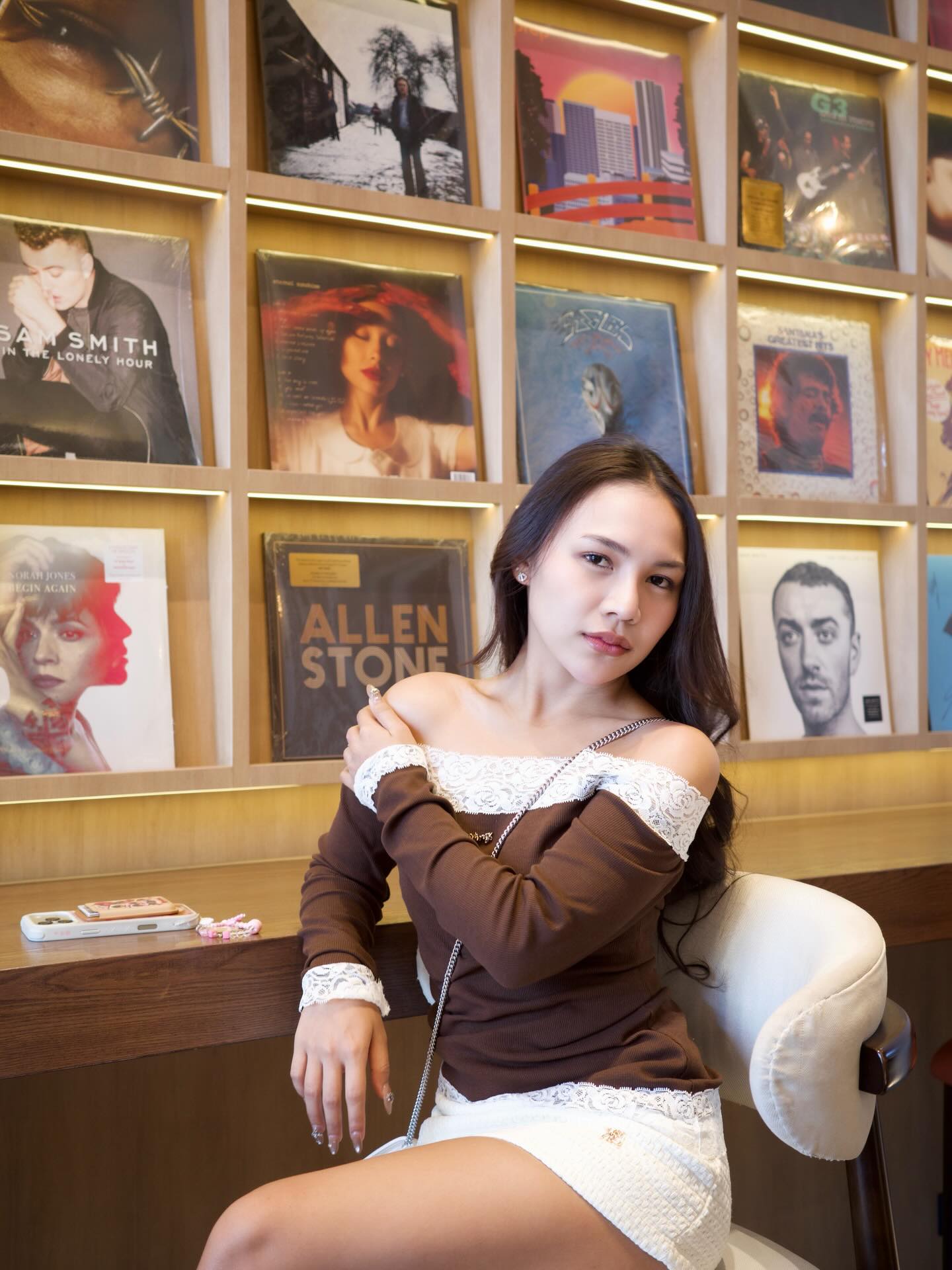 ลิลลี่ - นารีนาท เชื้อแหลม