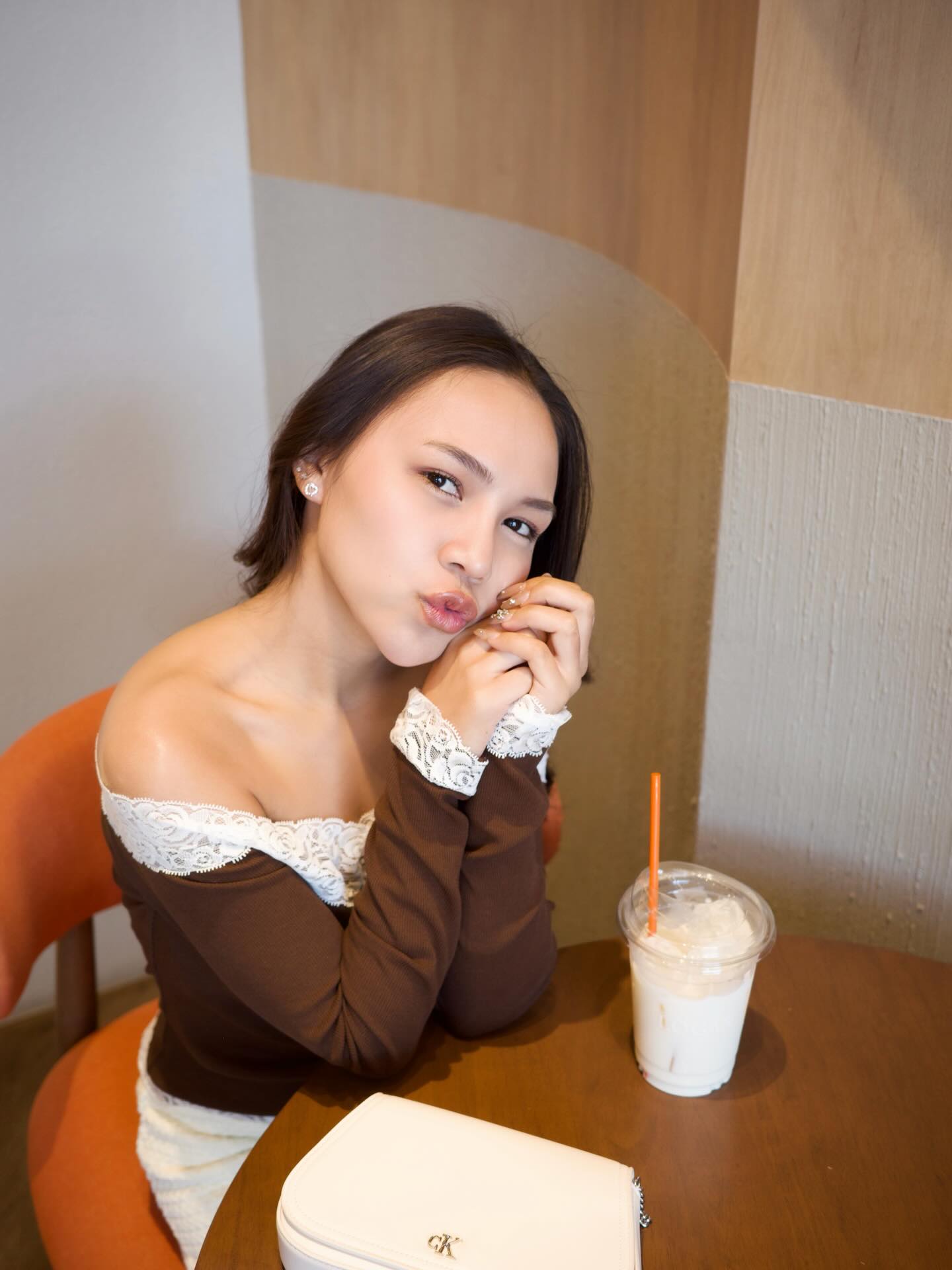 ลิลลี่ - นารีนาท เชื้อแหลม