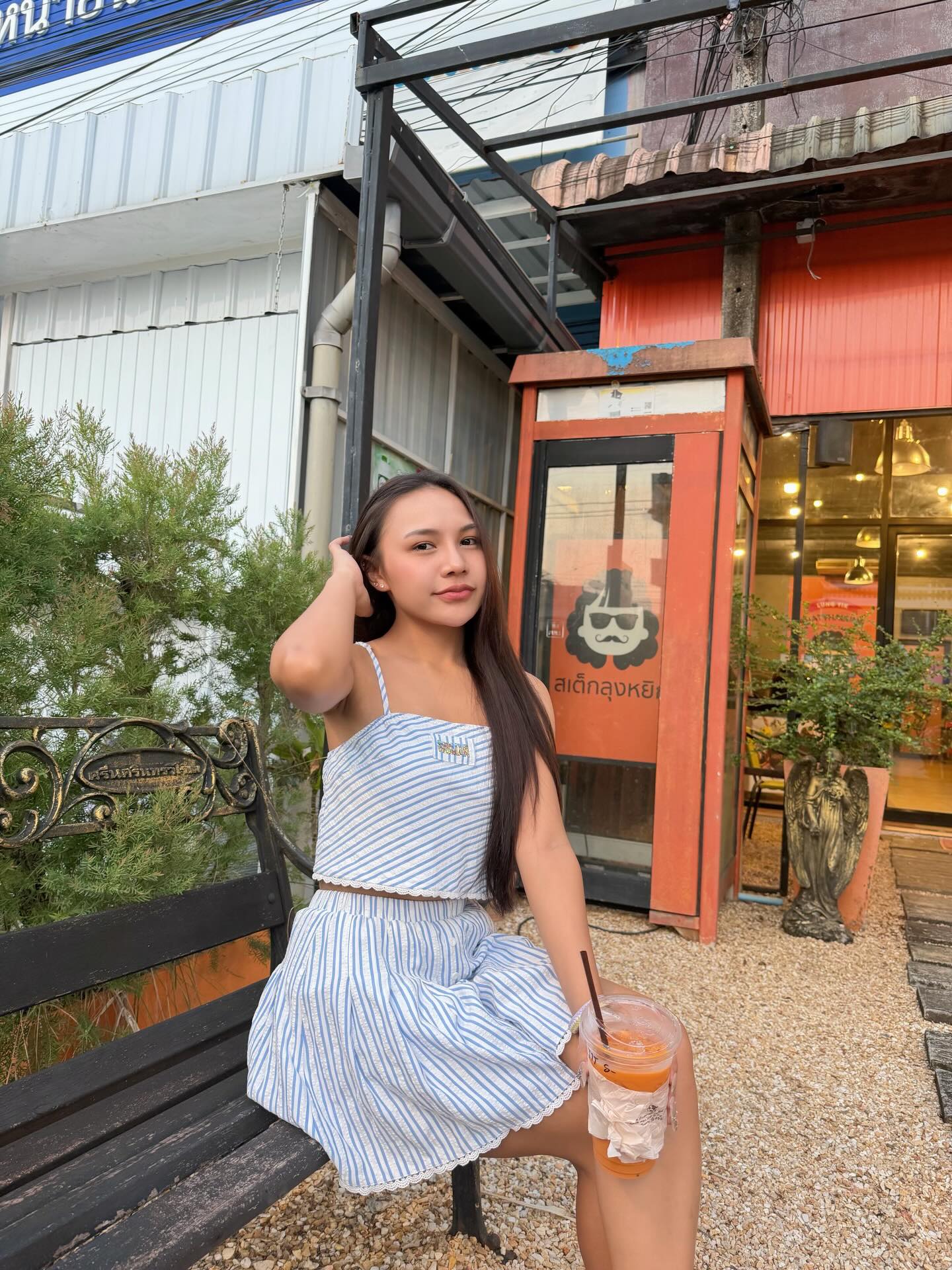 ลิลลี่ - นารีนาท เชื้อแหลม