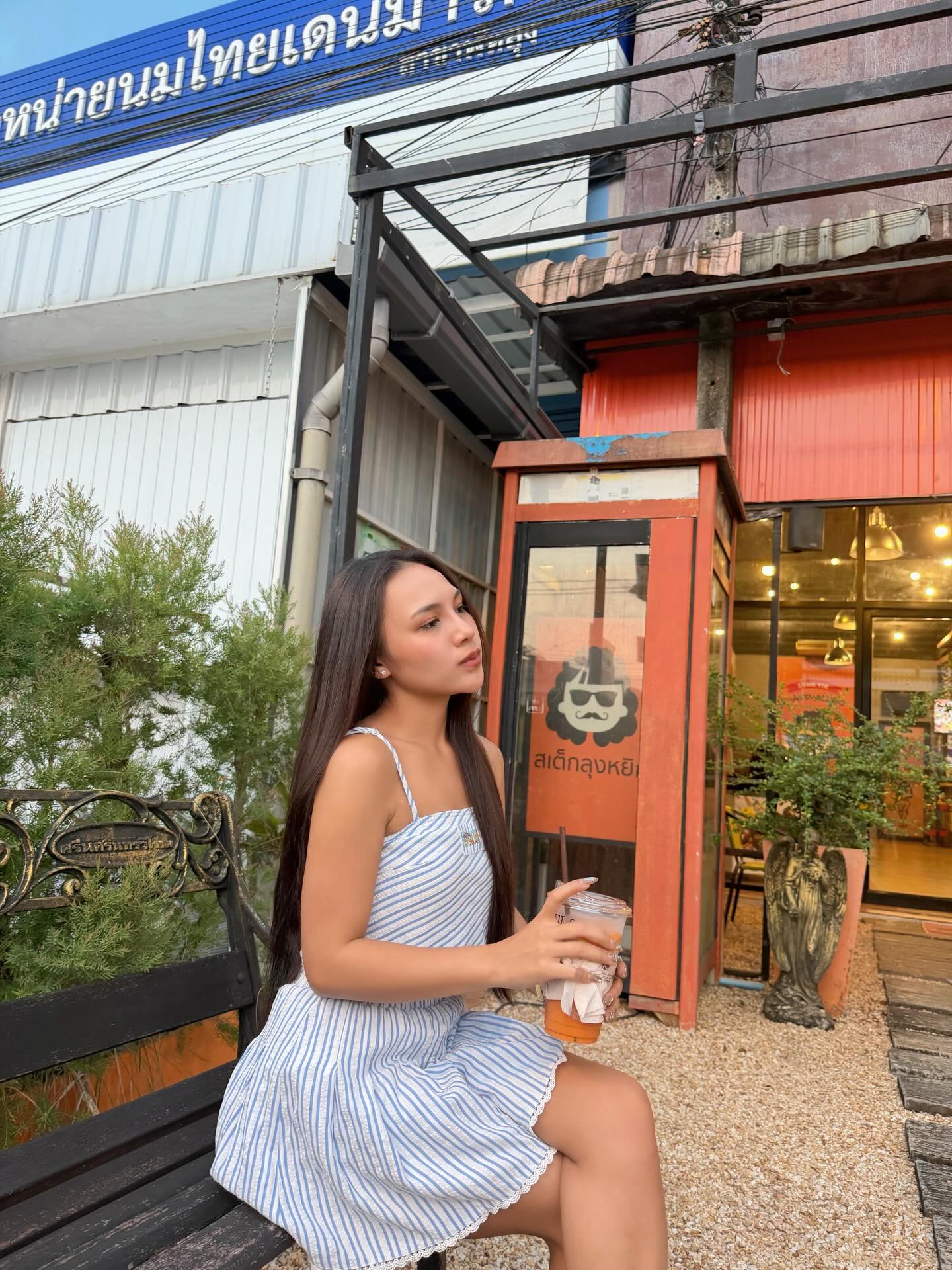 ลิลลี่ - นารีนาท เชื้อแหลม