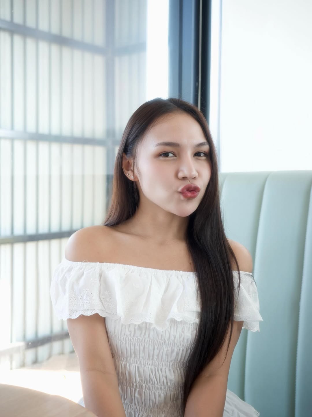 ลิลลี่ - นารีนาท เชื้อแหลม